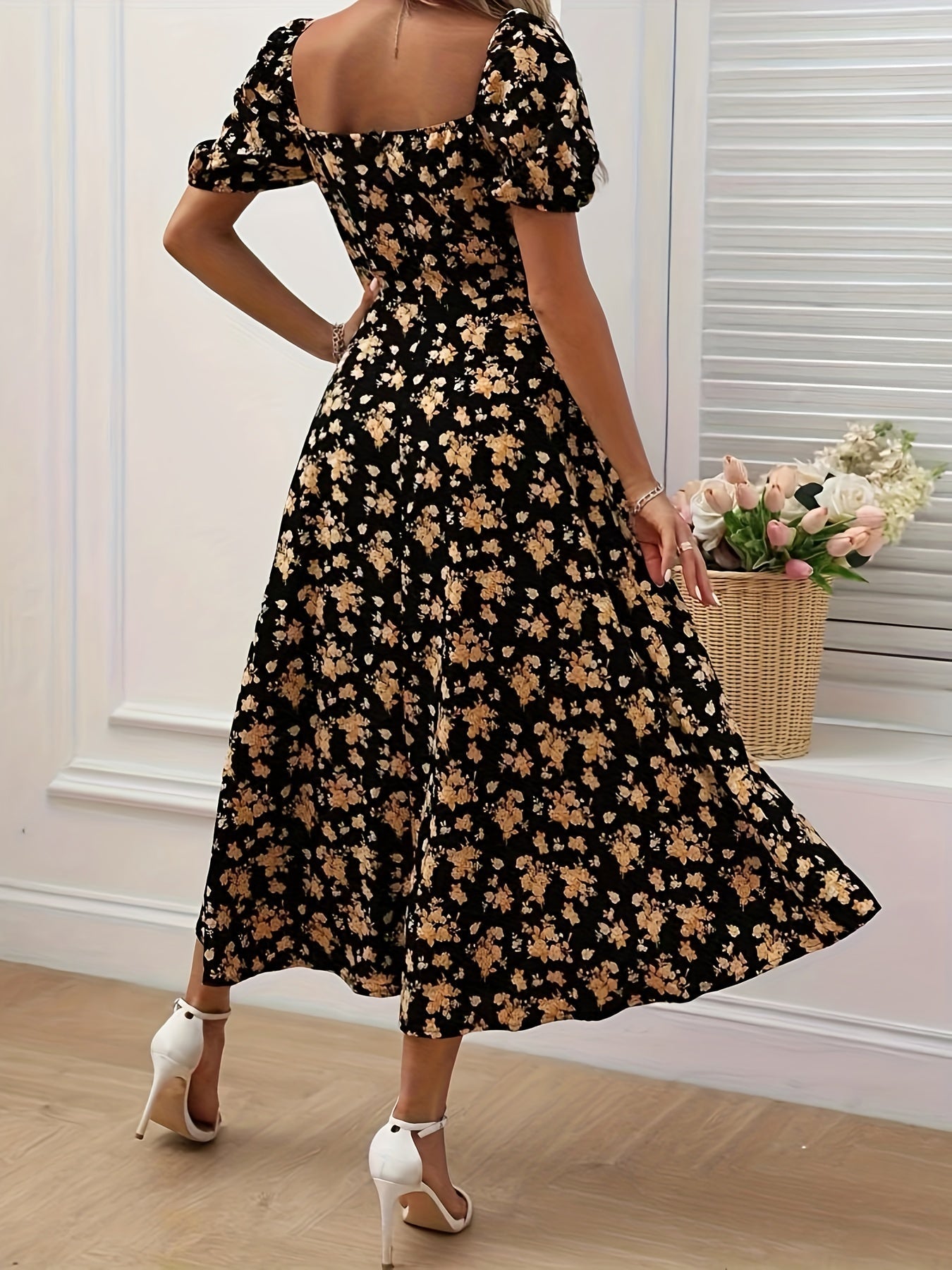 Vestido elegante con estampado floral