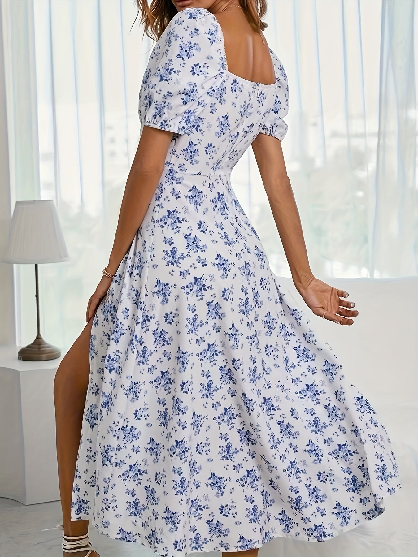 Vestido elegante con estampado floral