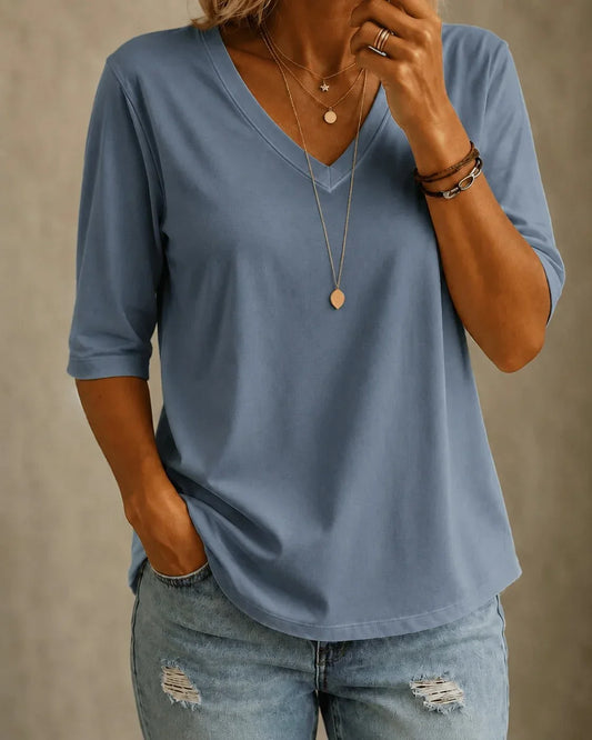 Maris | Playera Clásica Cuello V