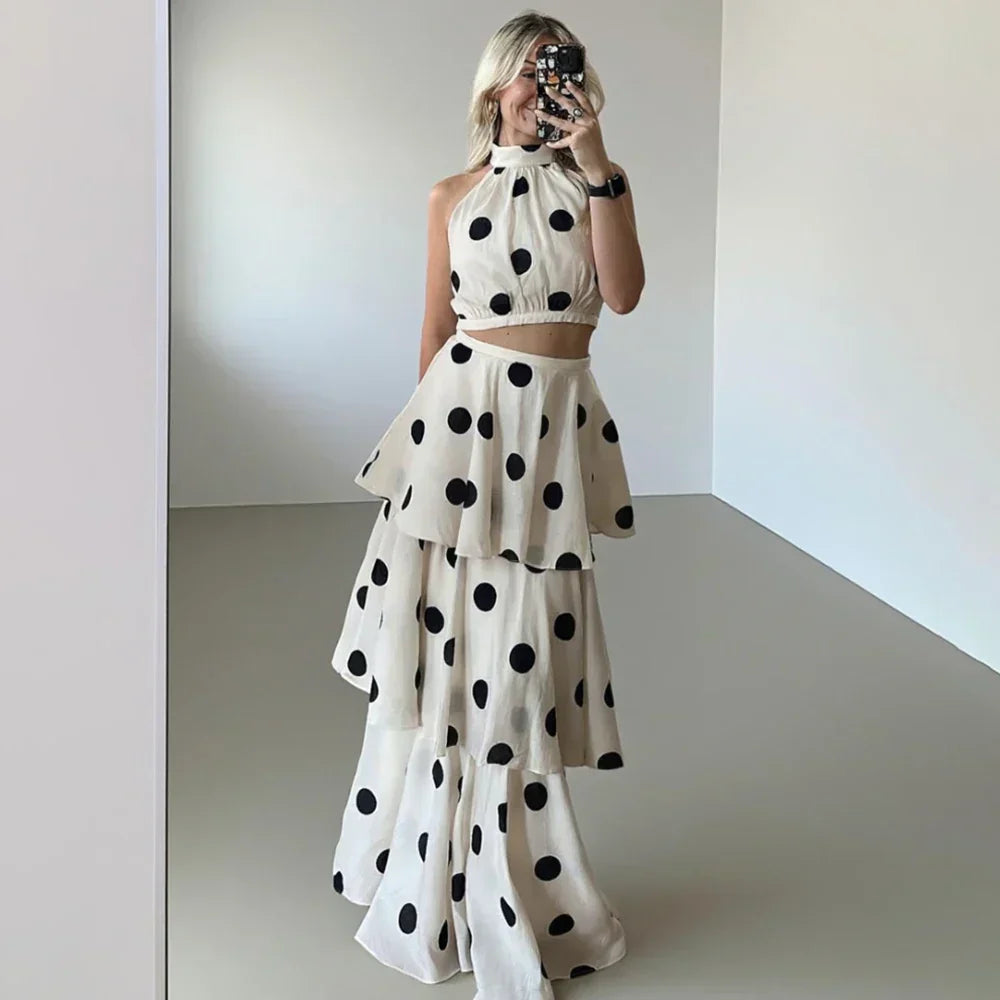 Conjunto Luna Polka – Elegancia atemporal